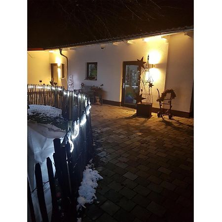 Neu Apartment Am Birkenfeld Allgaeu Kaufbeuren Steinholz Bagian luar foto